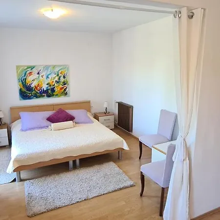Guest House Villa Ines - Annex 3*