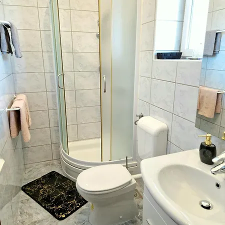 Guest House Villa Ines - Annex 3*