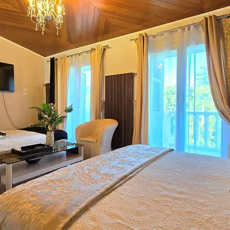 Guest House Villa Ines - Annex Bed & Breakfast