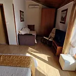 Ines - Annex فندق مبيت وإفطار 3*