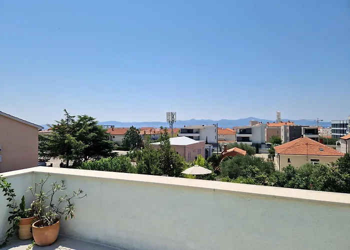 Guest House Villa Ines - Annex Bed & Breakfast