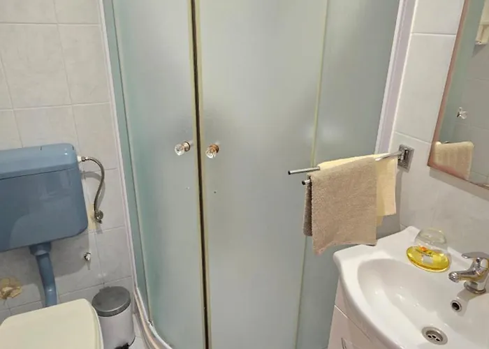 Guest House Villa Ines - Annex Bed & Breakfast Zadar