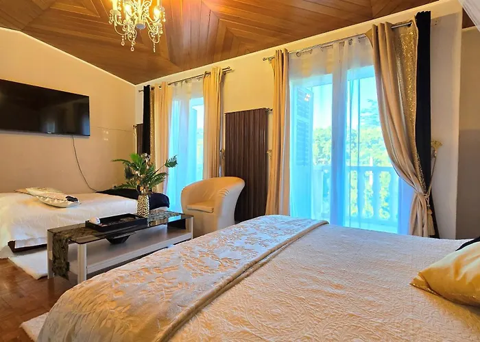 Guest House Villa Ines - Annex Bed & Breakfast