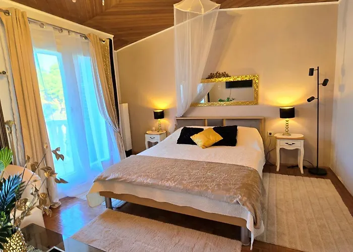 Bed & Breakfast Guest House Villa Ines - Annex 3*
