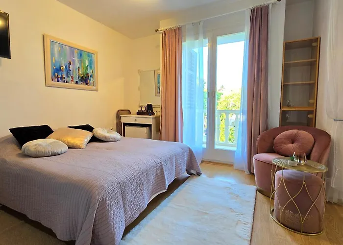 Guest House Villa Ines - Annex Bed & Breakfast Zadar