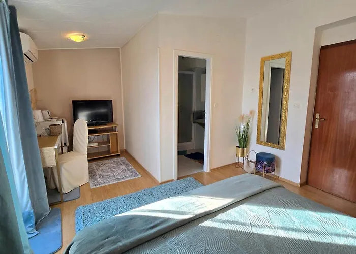 Bed & Breakfast Guest House Villa Ines - Annex 3*