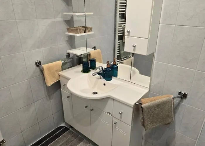 Guest House Villa Ines - Annex Bed & Breakfast 3*