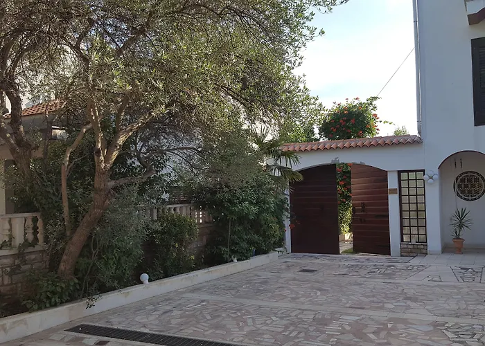 Guest House Villa Ines - Annex 3* Zadar