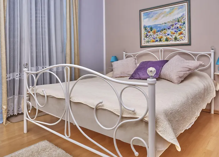 Bed & Breakfast Guest House Villa Ines - Annex 3*